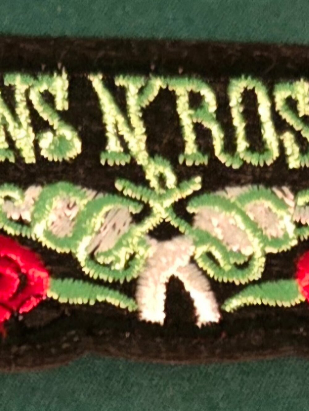 Guns N' Roses Patch – Rock Band Revolvers Logo Embroidered Iron-On Sew-On Badge